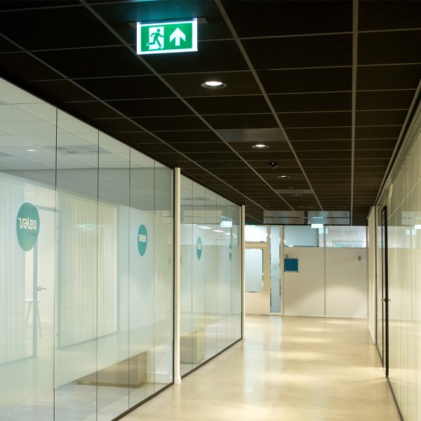 Nood uitgangsbord zwart